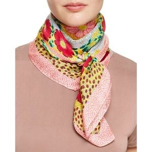 ISO!!If anyone has this scarf will pay top dollar!